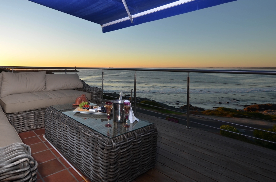 3 Bedroom Property for Sale in Yzerfontein Western Cape